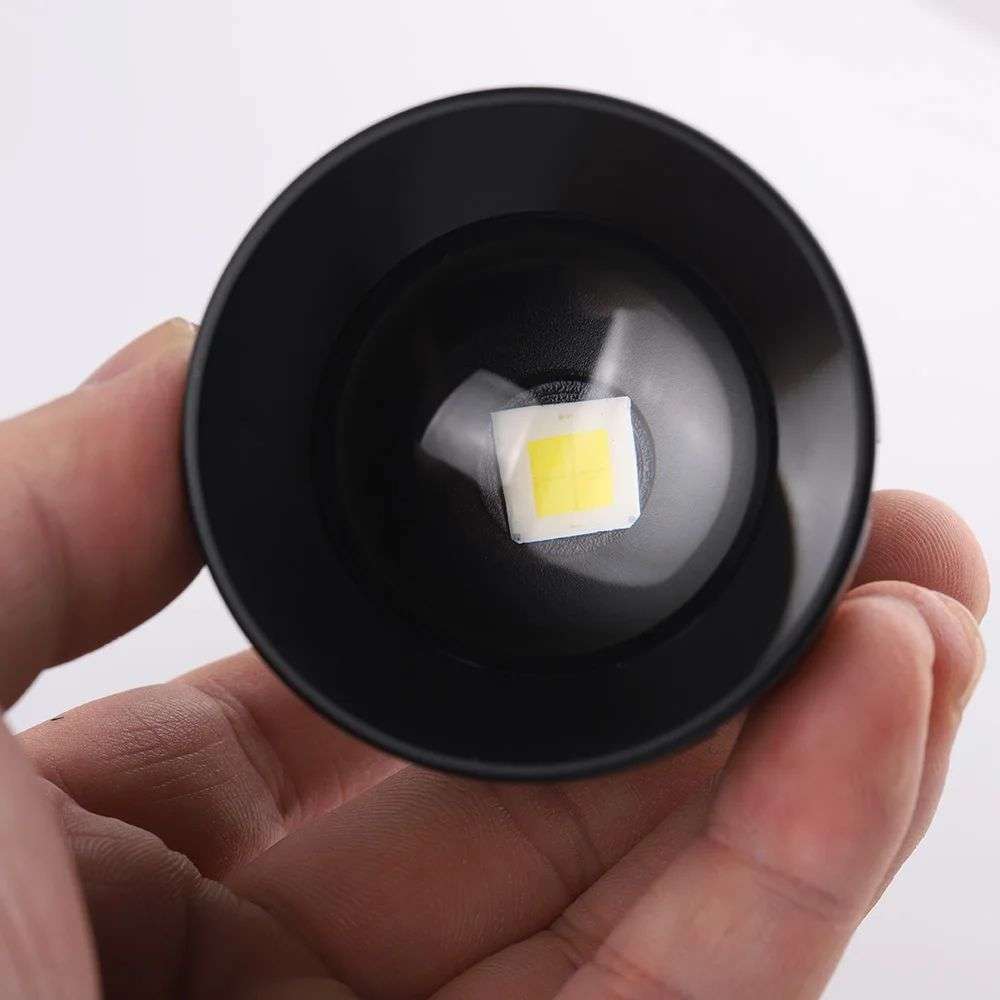 Convoy Z1 XHP50.3 HI 21700 Zoombare Taschenlampe