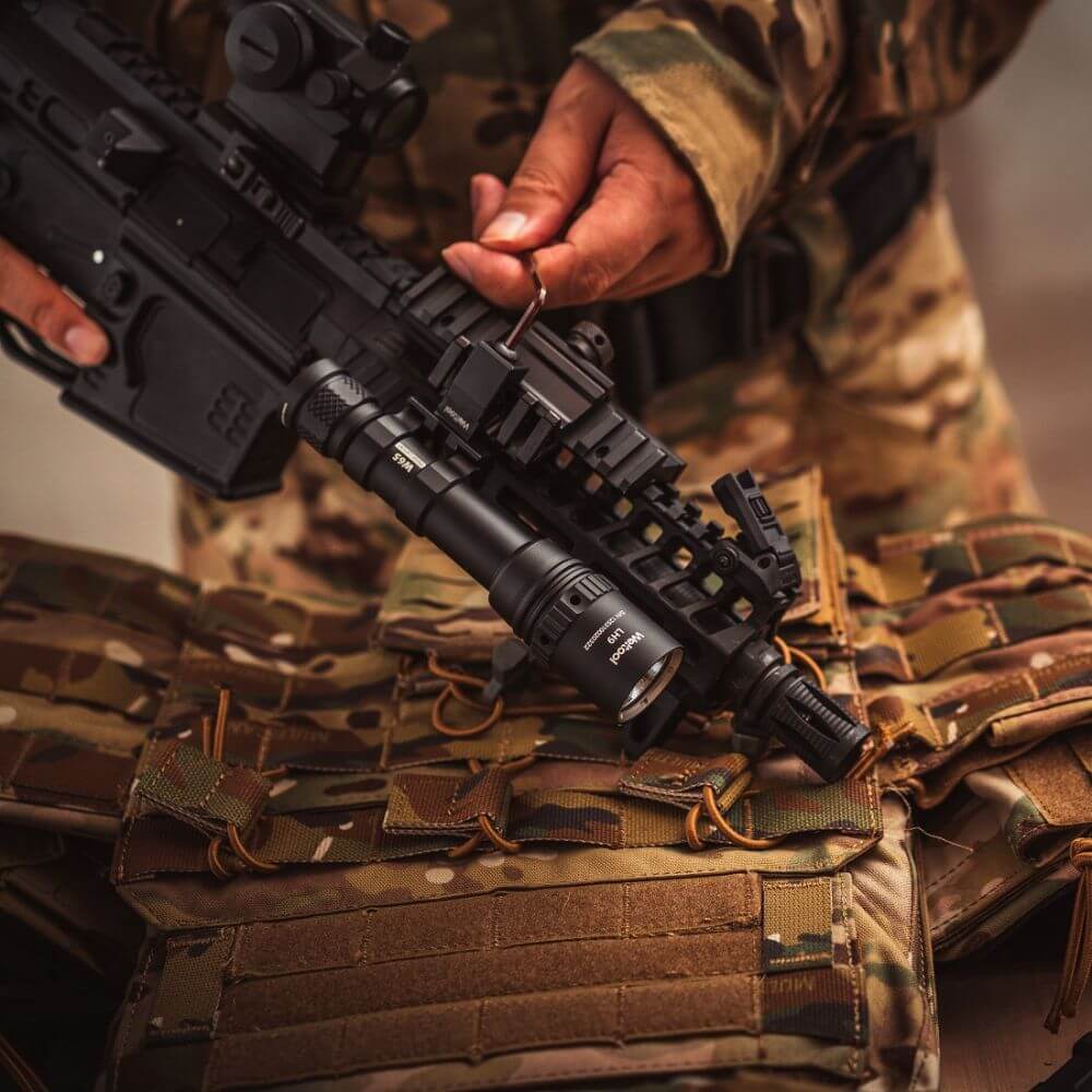 Weltool W65D 2050 Lumen Waffenlicht