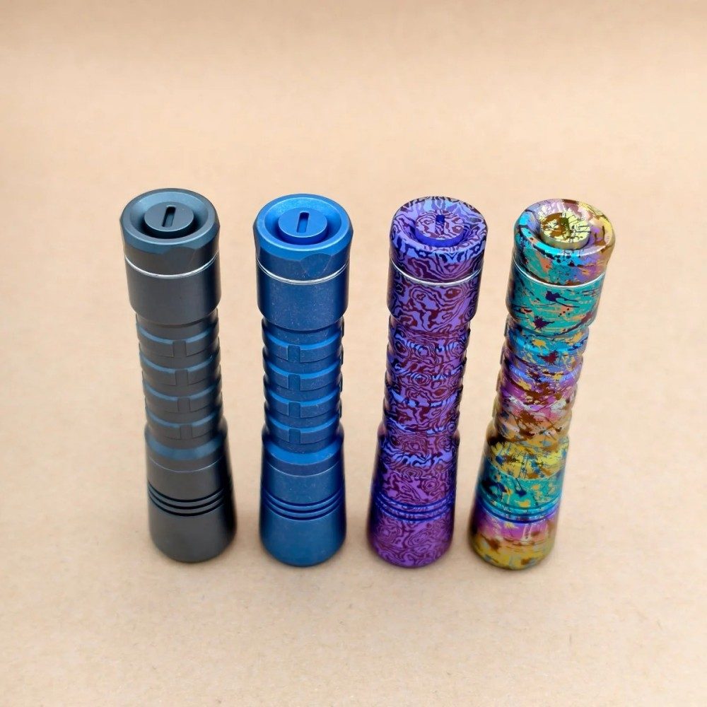 Reylight Pineapple-Ti anodized 14500 Flashlight