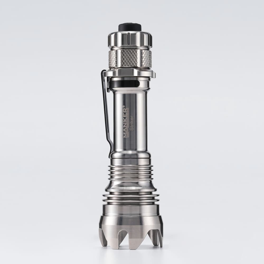 Mankerlight Striker Titanium Taktisches Licht
