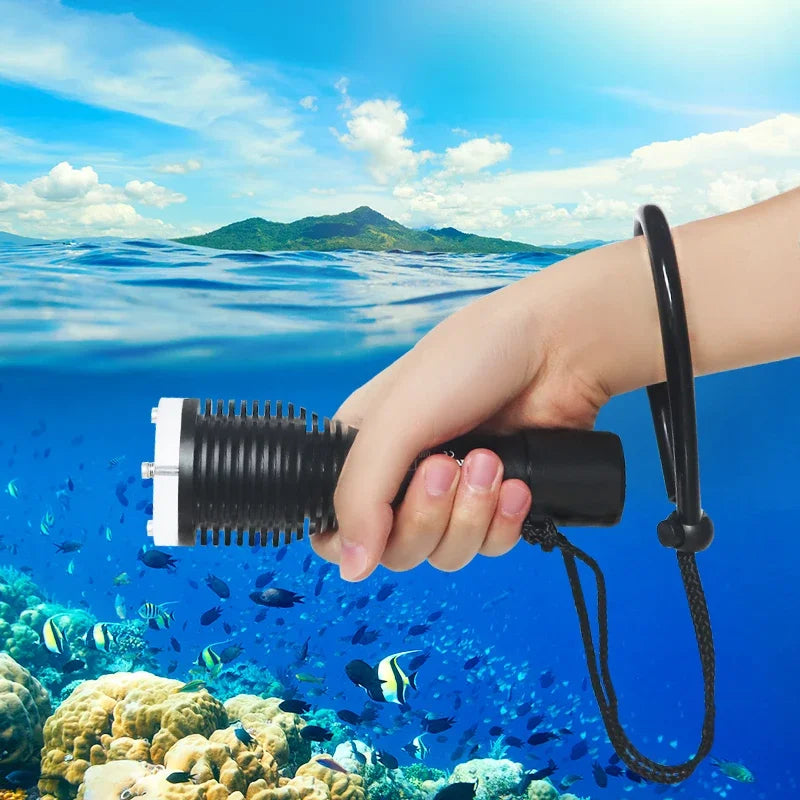 Archon D10 II 2000lm Diving Flashlight
