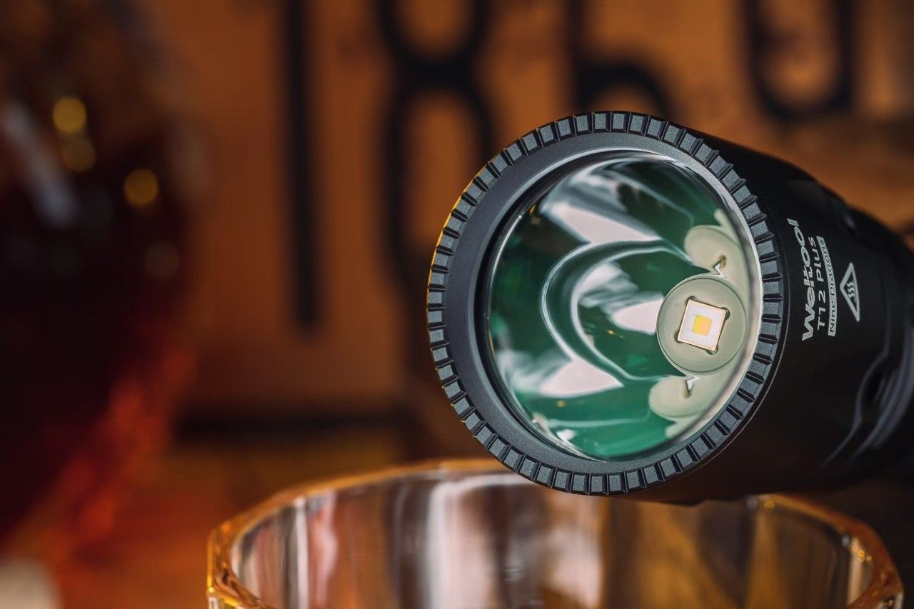 Weltool T12Plus "Nine Dragons" 3TAC taktische Taschenlampe