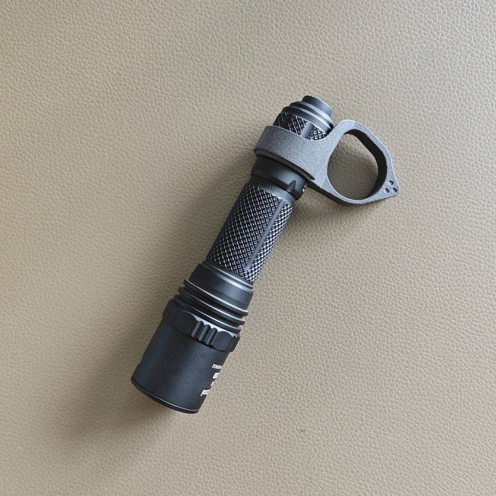 Weltool FR20 flashlight tactical ring for BB18+TC20