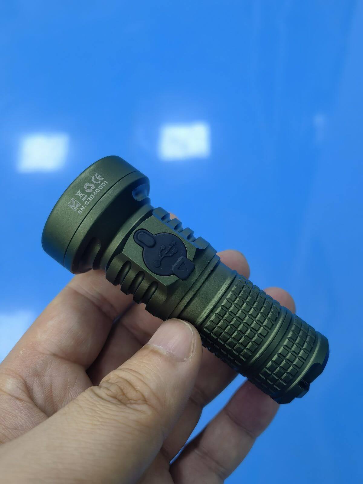 Mankerlight MC13 II 2000 Lumen SFT40 LED-Taschenlampe