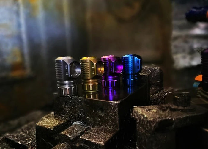 Amutorch Release AL2s 3000 lumens Titanium Right Angle Mini Flashlight