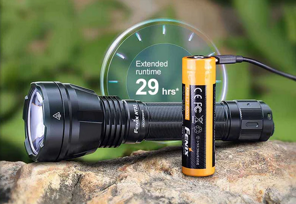 Fenix Introduces HT32 Hunting Flashlight with White,Red and Green LEDs