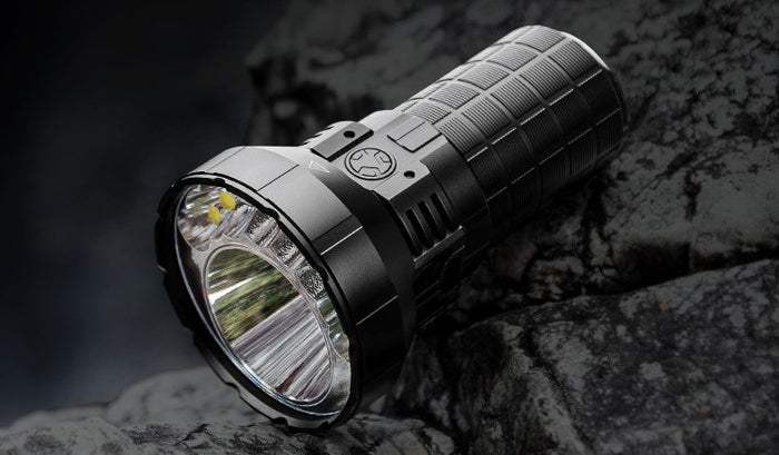 Imalent Launches "MR90": All-New High lumen flashlight with 8 xhp70.2 lamp beads