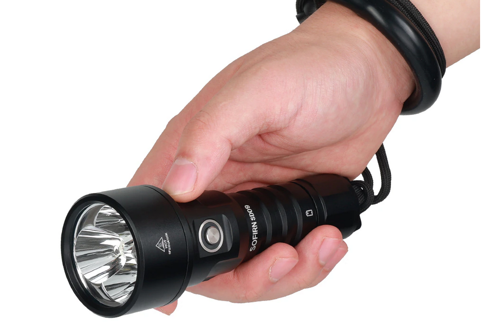 Introducing the Sorfin SD09 Diving Flashlight With Long Runtime