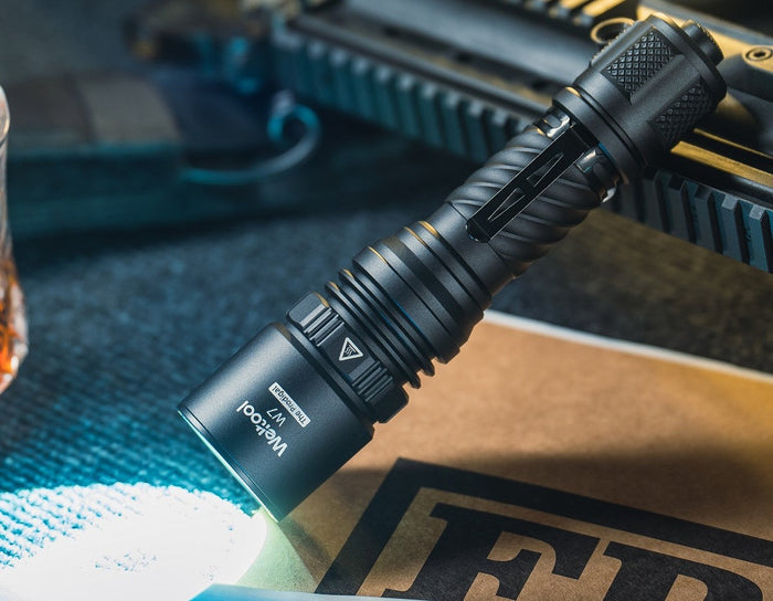 Weltool Launches W7 700 lumens long range LEP tactical flashlight