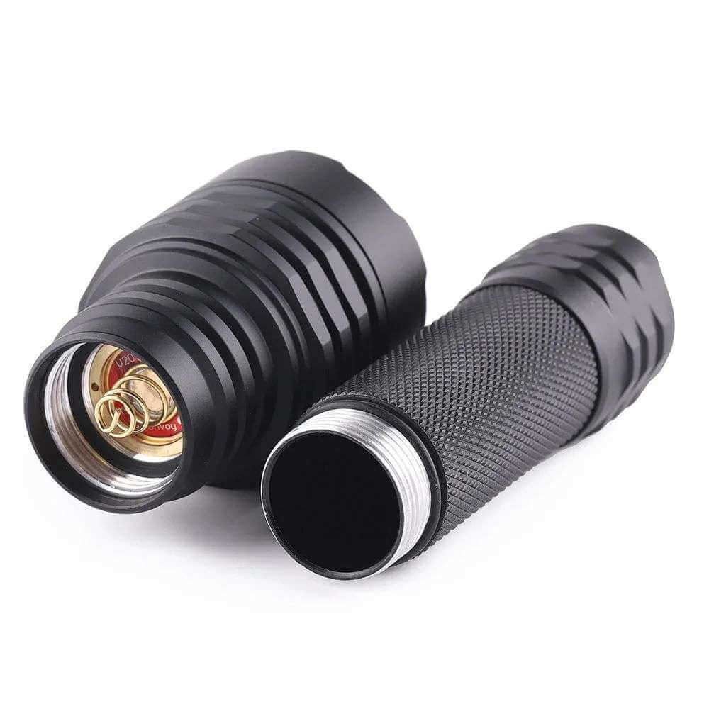 Convoy M21A SST20 / XPL HI 21700 Flashlight