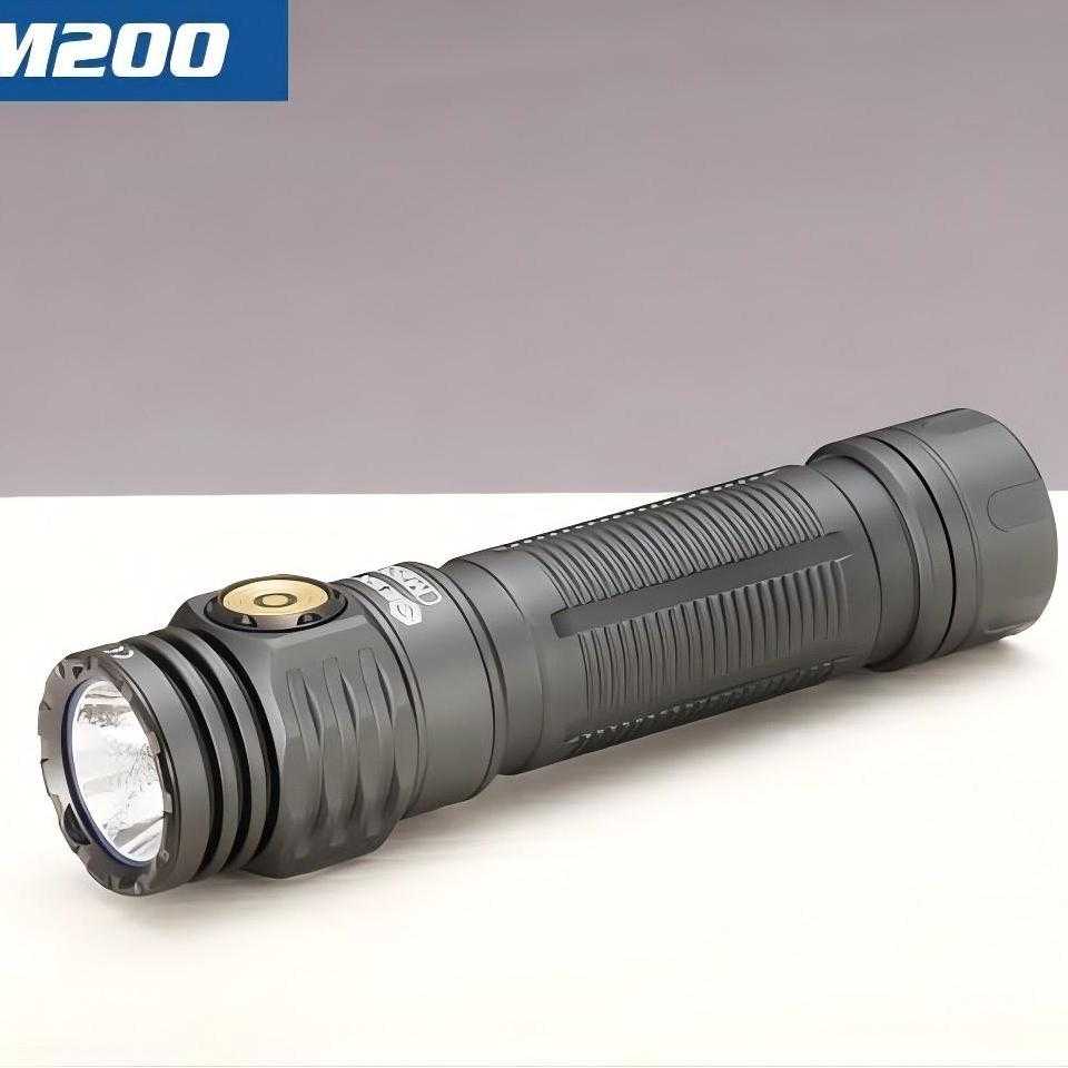 Skilhunt M200 V4 1900 Lumens 18650 Magnetic USB Rechargeable LED Flashlight