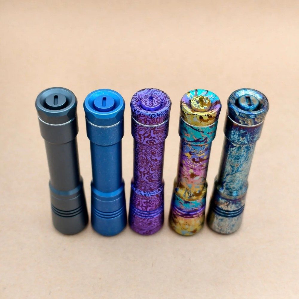 Reylight Pineapple-Ti anodized 14500 Flashlight