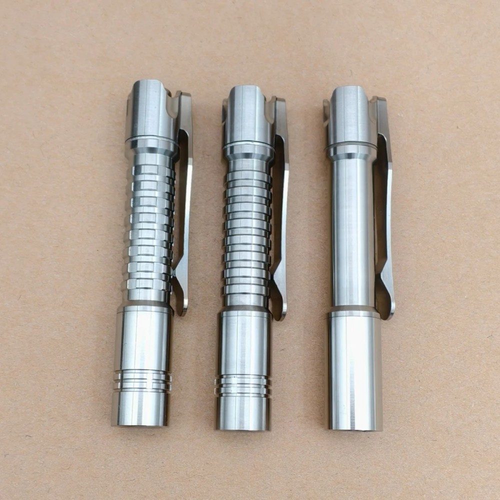 ReyLight MK3 Pineaplle mini Ti Flashlight