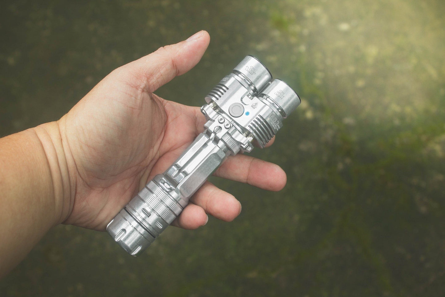 Niwalker ES3 Pro 2.0 Mehrzweck-Taschenlampe