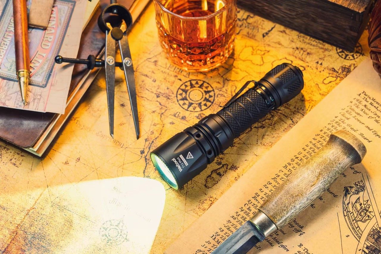 Weltool T12Plus "Nine Dragons" 3TAC tactical flashlight