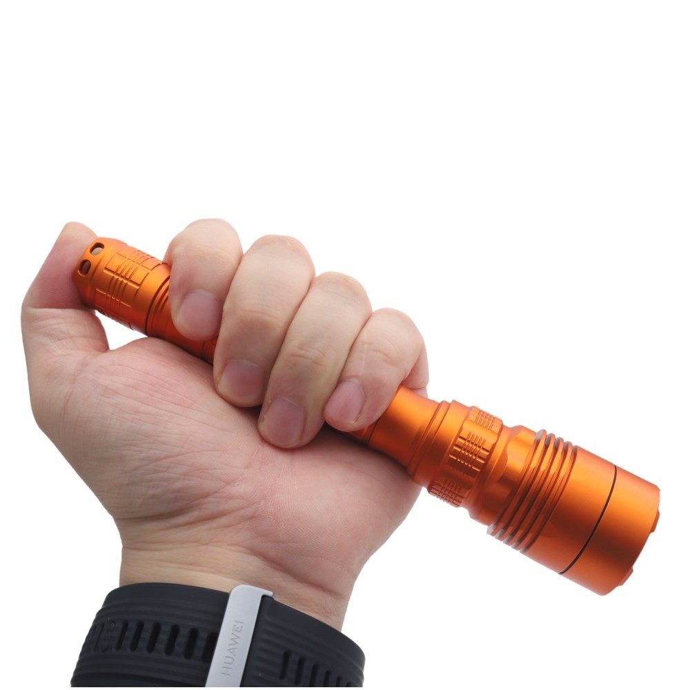 Convoy T9 AA 14500 flashlight