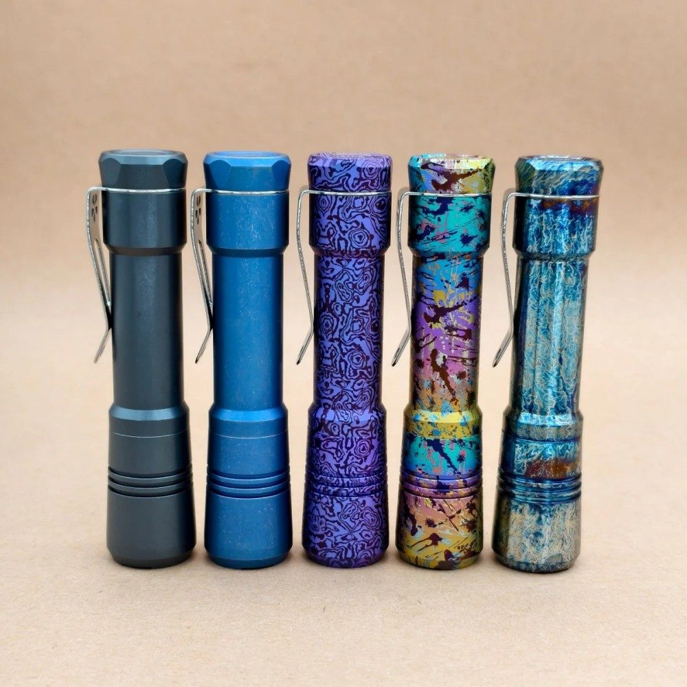 Reylight Pineapple-Ti anodized 14500 Flashlight