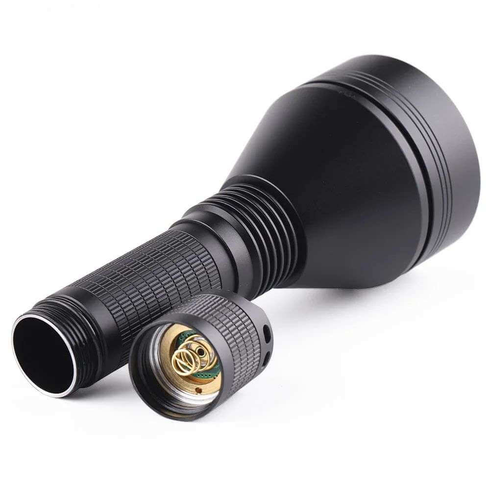 Convoy L21B-X4 365nm UV Flashlight with ZWB2 Filter Italy Convoy L21B-X4 365nm UV Flashlight with ZWB2 Filter Italy