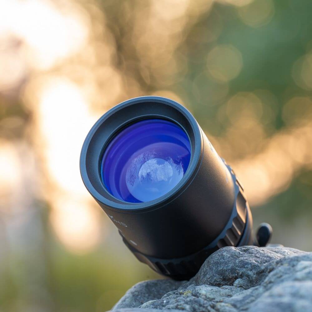 Weltool M8 Iron Fan Zoomable LED flashlight – flashlightgo